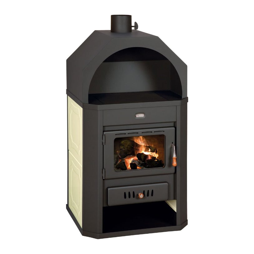 Kaminofen Prity W17 17 kW energy-efficient wood stove with detailed technical specifications table.