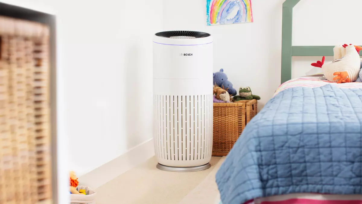 Bosch Air 6000 air purifier with 746mm height, 9.2kg weight, 55 dB sound power level, model code 7733701944